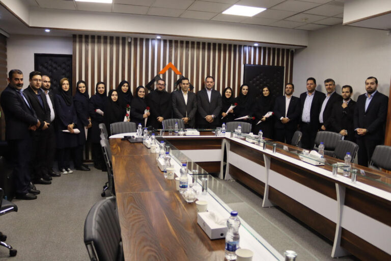 روز زن صرافی بانک مسکن